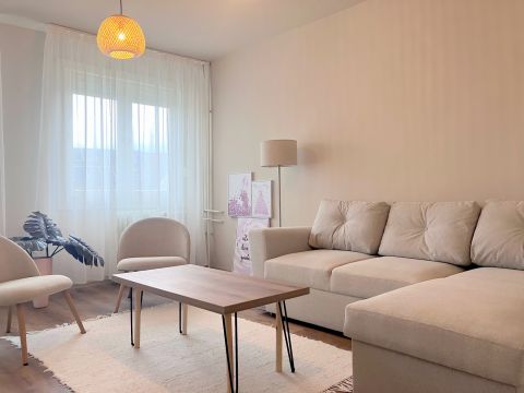 Eladó Lakás 4400 Nyíregyháza , SÉTÁLÓ UTCA