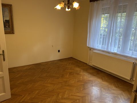 Kiadó Iroda 1145 Budapest 14. kerület 