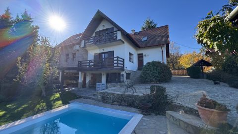 Eladó Ház 2016 Leányfalu , Székely villa környéke