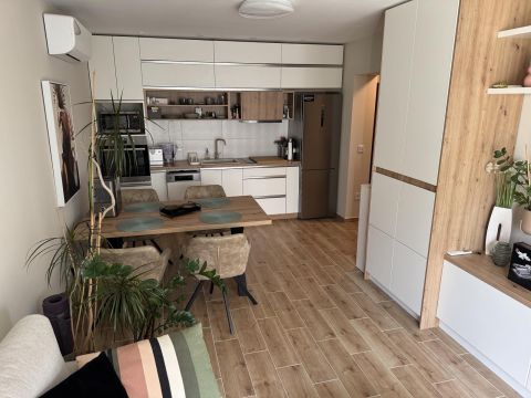 Eladó Lakás 2481 Velence 