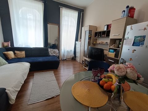 Eladó Lakás 1067 Budapest 6. kerület 