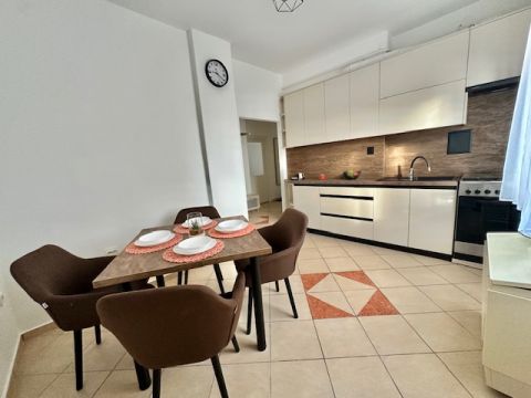 Eladó Lakás 8200 Veszprém 