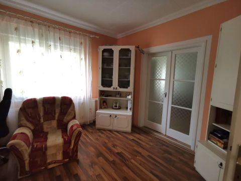 Eladó Ház 2509 Esztergom 