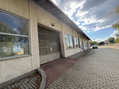 Eladó Ipari 2500 Esztergom 