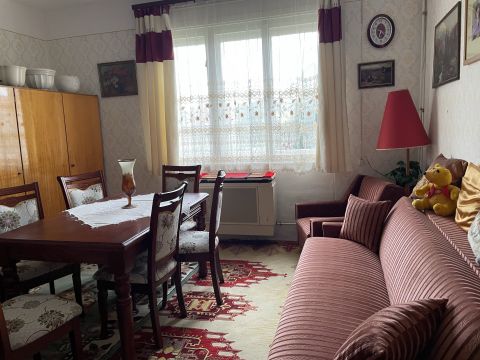 Eladó Ház 8045 Isztimér 