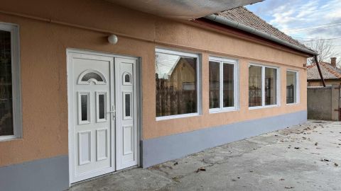 Eladó Ház 2721 Pilis , Pilis, csendes mellékutcában