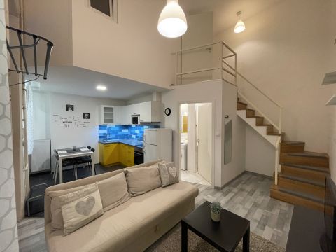 Eladó Lakás 1077 Budapest 7. kerület , Jósika utca közelében