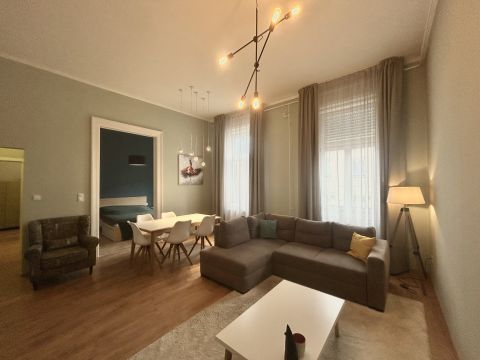 Eladó Lakás 9022 Győr 