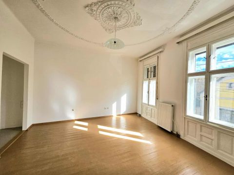 Kiadó Lakás 2092 Budakeszi , Kiadó felújított nagypolgári lakás