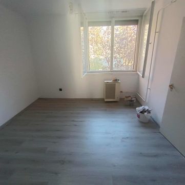 Eladó Lakás 6000 Kecskemét Széchényivárosban Nyíri úton 1 emeleti lakás eladó !