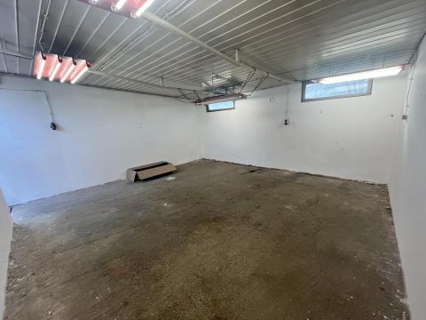 Kiadó Ipari 6044 Kecskemét HETÉNYEGYHÁZÁN az új elkerülőnél GIP övezetben kiadó!