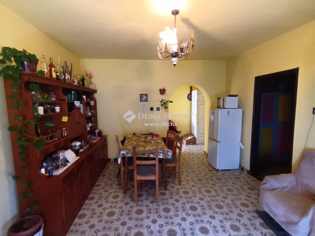 4251 Hajdúsámson — 1/28
