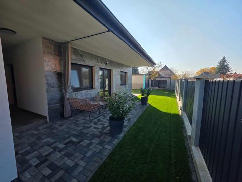 Eladó Ház 8600 Siófok , Központi mégis csendes környék!