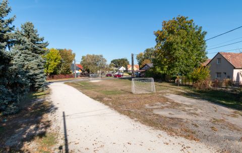 Eladó Telek 2317 Szigetcsép 