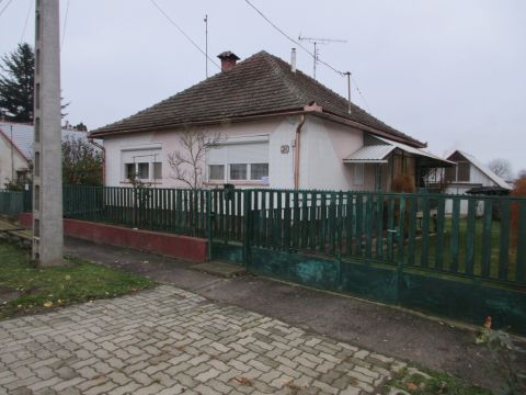 Eladó Ház 4811 Kisvarsány 