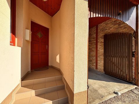 Eladó Ház 9025 Győr 