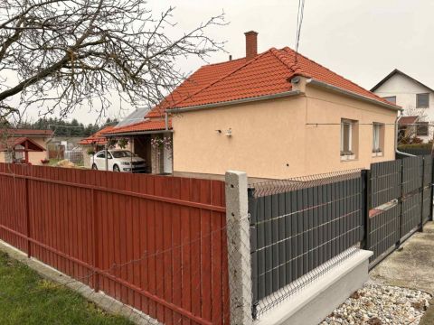 Eladó Ház 9142 Rábapatona István utca Környéke