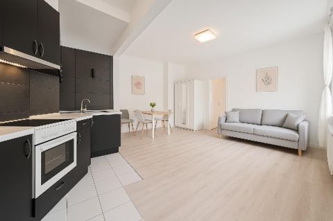 Eladó Lakás 1142 Budapest 14. kerület , 1142 Budapest 14, Kassai tér