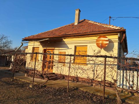 Eladó Ház 2768 Újszilvás Újszilvás 