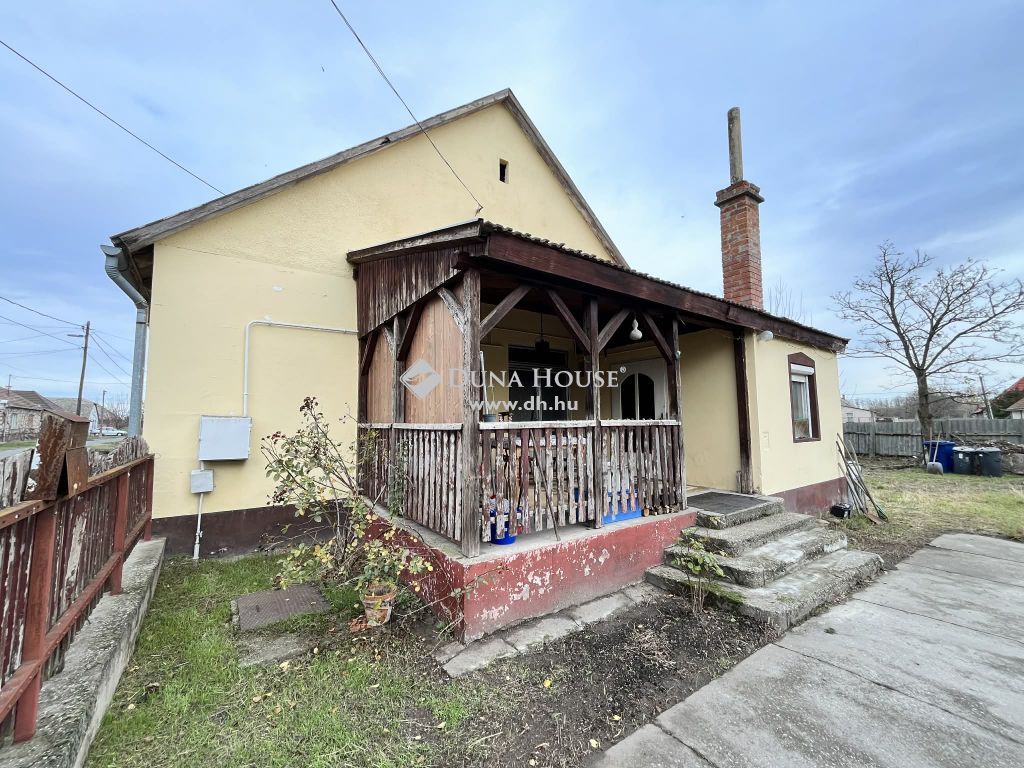 6521 Vaskút , Aradi és Táncsics Mihály u sarka — 1/19