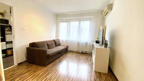 Eladó Lakás 1037 Budapest 3. kerület 