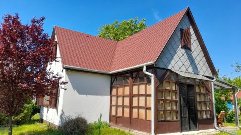 Eladó Ház 8164 Balatonfőkajár , 8164 Balatonfőkajár, belterület