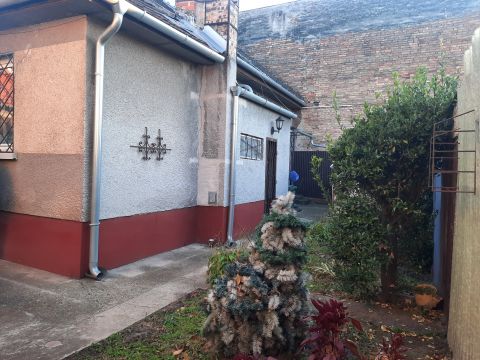 Eladó Ház 1181 Budapest 18. kerület 