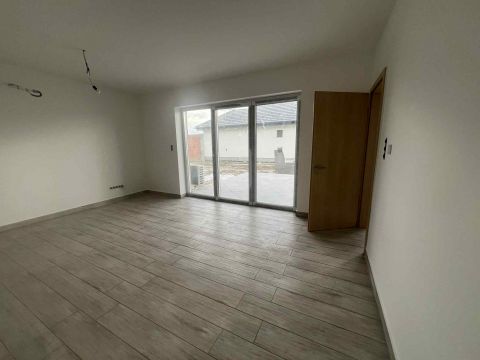 Eladó Ház 5100 Jászberény , Kertváros