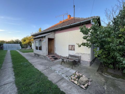 Eladó Ház 4271 Mikepércs 