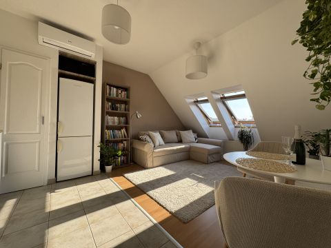 Eladó Lakás 1042 Budapest 4. kerület 