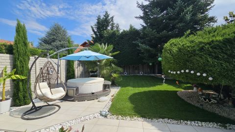 Eladó Ház 2045 Törökbálint 