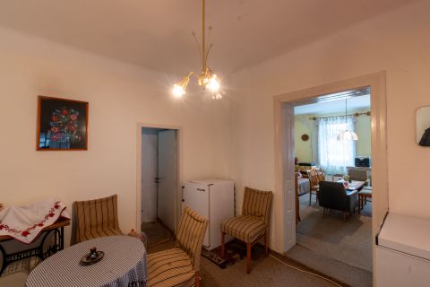 Eladó Ház 8045 Isztimér 