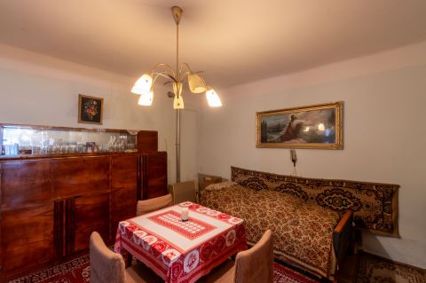 Eladó Ház 8045 Isztimér 