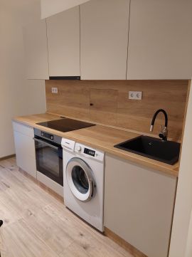 Kiadó Lakás 7633 Pécs 