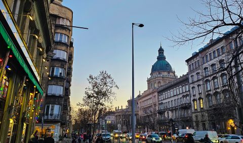 Eladó Lakás 1065 Budapest 6. kerület , BAZILIKÁTÓL 1 sarokra - belső erkélyes, PRÉMIUM stúdió