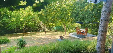 Eladó Ház 8083 Csákvár , Csendes helyen