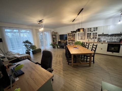 Eladó Ház 2370 Dabas , Fő út