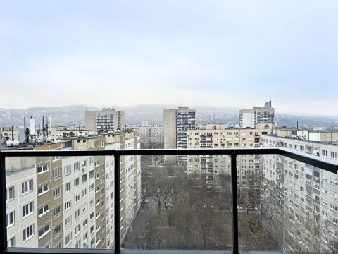 Eladó Lakás 1033 Budapest 3. kerület 