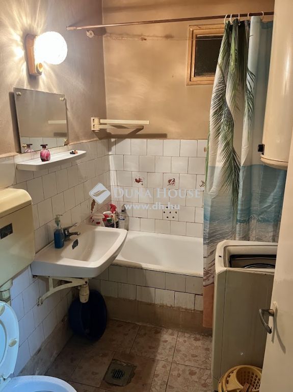 7629 Pécs — 1/12