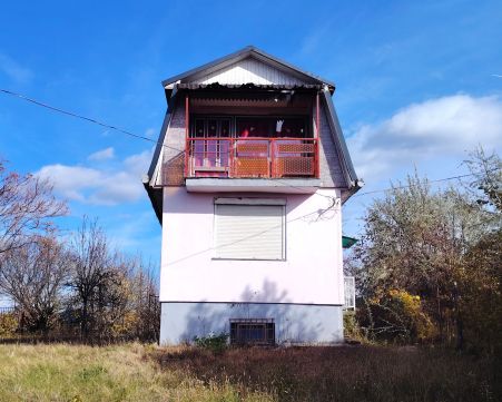 Eladó Ház 3000 Hatvan , Zártkert