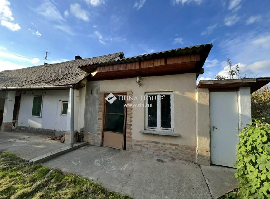 7095 Iregszemcse , Családi ház eladó, nem szépítem, felújítandó, de jó alap! — 1/28