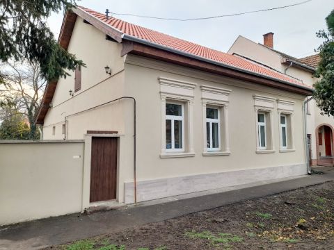 Eladó Ház 5600 Békéscsaba 