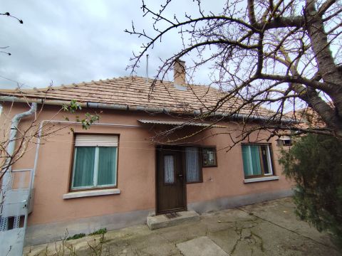 Eladó Ház 8200 Veszprém 