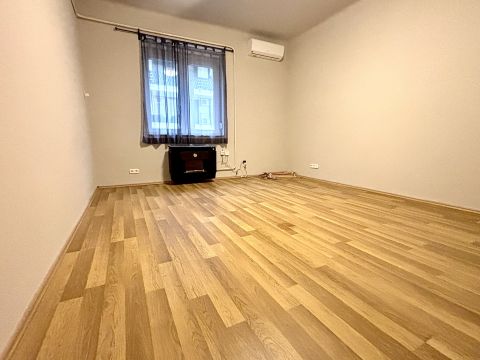 Eladó Lakás 1139 Budapest 13. kerület Gömb utcában 2 szobás felújított lakás