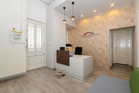 Eladó Lakás 1051 Budapest 5. kerület V. kerületben, a Bazilika mellett - extra befektetés!