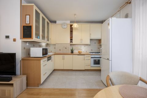 Eladó Lakás 1033 Budapest 3. kerület 