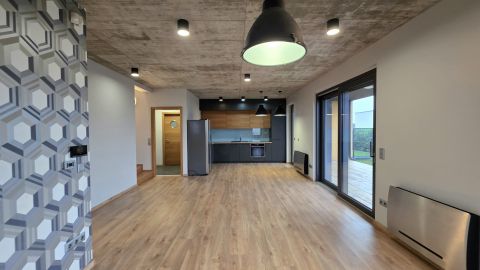 Kiadó Lakás 9700 Szombathely 