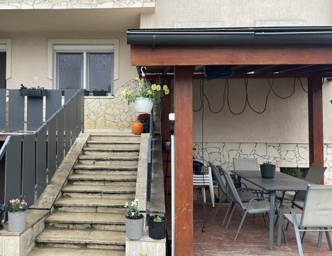 Eladó Ház 6000 Kecskemét Petőfivárosban szépen felújított ház eladó!