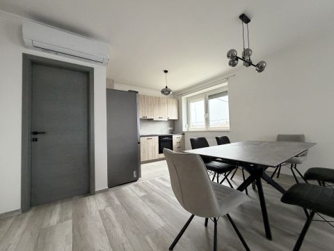 Eladó Ház 1185 Budapest 18. kerület Felújított Kétgenerációs Családi Ház