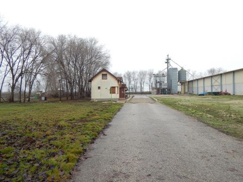 Eladó Mezőgazdasági 8124 Káloz 